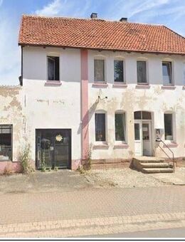 Eime: Dreifamilienhaus mit Gewerbeanteil - Eime