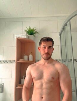 Er sucht eine hübsche Frau - Dortmund