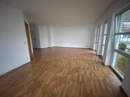 sehr schöne helle 3-Zi. Whg. in Tuttlingen Nord mit Balkon und Carport - Tuttlingen