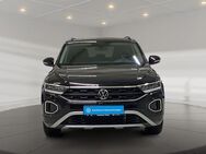 VW T-Roc, 1.0 TSI Move, Jahr 2023 - Weißenfels