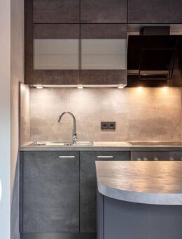 Nahezu Neubau: Stilvolle Erdgeschosswohnung mit sonniger Terrasse - Landshut