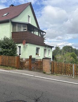 DHH mit Garage, Terrasse und Balkon - Döbeln
