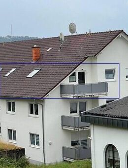 Wir bieten an: Freie Dachgeschosswohnung mit Balkon und Stellplatz - Binau