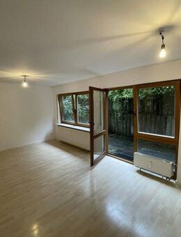 Helle 1- Zimmer Wohnung mit großem Balkon und Garage - 5,5% Rendite für Kapitalanleger - Stuttgart