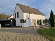 Modernes Wohlfühlanwesen mit Platz für die ganze Familie - Ingelfingen