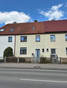 Verwirklichen Sie Ihren Wohntraum! Attraktives Reihenmittelhaus mit großzügigem Garten in Nördlingen zu verkaufen. - Nördlingen