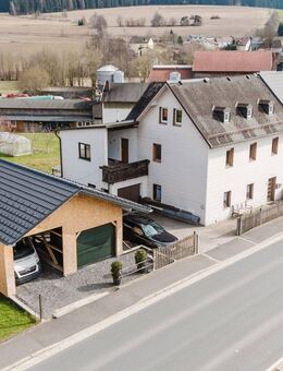 Teilmodernisierte Doppelhaushälfte mit Garage, neuem Bad & viel Platz in Furthammer bei Wunsiedel - Wunsiedel