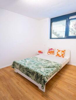 Wunderschöne vollmöblierte 2 Zimmer Wohnung Mit Terrasse - Kernen (Remstal)