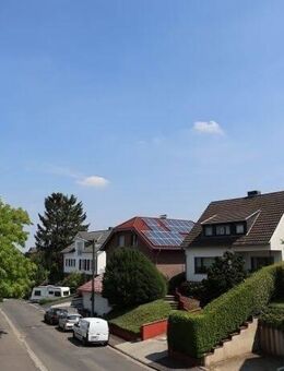 **Helle 2 Zimmerwohnung mit separatem Eingang und Balkon. Ausschließlich für den Einpersonenhaushalt!** - Alfter