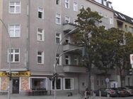 Bezugsfrei + renovierungsbedürftig - 2-Zimmer-Wohnung in zentraler Lage in Wilmersdorf - Berlin