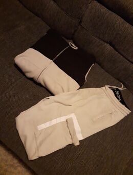 Calvin klein Jeans Jogginganzug 55€ - Leipzig