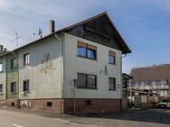 Großzügiges Zweifamilienhaus in zentraler Lage von Nidda Borsdorf - Nidda