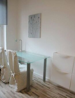 FLATmix.de / Helles, komplett möbliertes Zimmer mit WEST-Balkon in PB-Mitte... - Paderborn