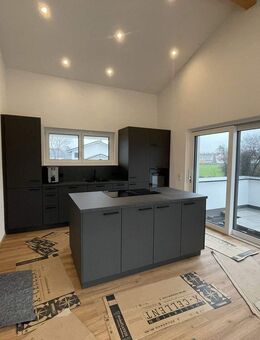 Erstbezug: Geräumige und Helle 4-Zimmer-Wohnung, mit großem Balkon und Stellplätzen - Wolpertswende