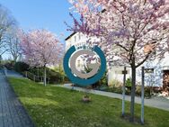 TOP GEPFLEGTE WOHNANLAGE & TOP GEPFLEGTES APARTMENT - GEMÜTLICHER BALKON - MIT PKW-STELLPLATZ - Berlin
