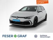 VW Golf, 1.5 eTSI R-Line, Jahr 2023 - Nürnberg