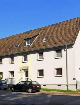 Das hat sich gewaschen,- neues Wannenbad inklusive im Erdgeschoss 2,5 Zimmer Wohnung - Gelsenkirchen