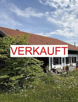Liebhaberstück: Besonderes Einfamilienhaus mit Einliegerwohnung in Randlage mit Säntisblick - Argenbühl