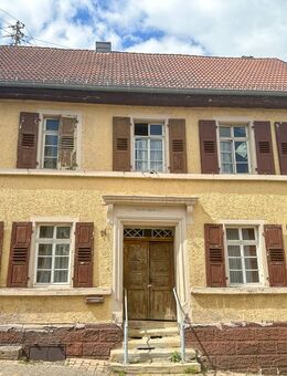 Historisches Haus mit Denkmalschutz, Sanierung ist Programm, mit Ausbaupotenzial!!! - Katzenbach