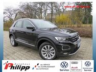 VW T-Roc, 1.5 TSI Sport, Jahr 2022 - Bischofswerda