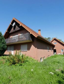 Zweifamilienhaus mit großem Garten und zusätzlichem Baupotenzial in Salzkotten-Niederntudorf - Salzkotten