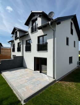 Moderne, geräumige Neubau-Doppelhaushälfte - nur 35 Minuten von München entfernt (Kapitalanlage) - Ampfing