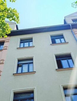 Preiswerte, frisch renovierte 1-Raum-Wohnung mit Tageslichtbad & Abstellraum - Chemnitz