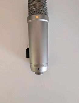 Røde NT1A Mikrofon mit Spinne und Pop Schutz - Bochum