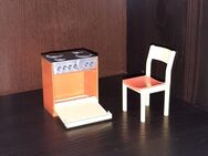 Herd und Küchenstuhl Puppenhausmöbel VERO DDR Puppenmöbel Orange Vintage - Nürnberg