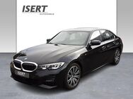 BMW 320 d xDrive Lim. M Sport A. +LIVE PROF.+RFK - Kronach