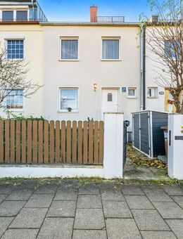 Ihr neues Zuhause in ruhiger Lage: Gepflegtes Reihenmittelhaus im Erbbaurecht - München