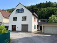 Zweifamilienhaus mit Werkstatt und Garage - Werdohl