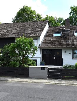 Langen - Ein- bis Zweifamilienhaus mit Ausbaureserve - Langen (Hessen)
