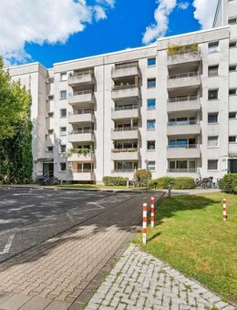 Bezugsfreie 2-Zimmer-Wohnung mit Balkon in Düsseldorf-Niederkassel - Düsseldorf
