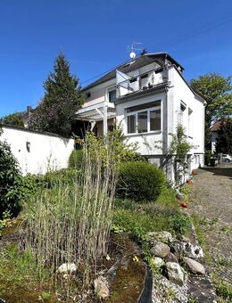 Wiesbaden Erbenheim: Gepflegte, solide 2-Familien-Villa aus der Gründerzeit! Top Renditemöglichkeit! - Wiesbaden