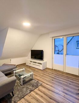 Renovierte 3-Zimmer Dachgeschosswohnung in Arnsberg - Arnsberg