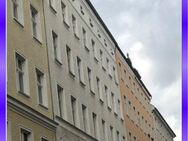 Freie Dachgeschosswohnung mit Terrasse - Berlin
