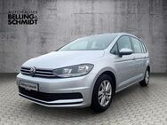 VW Touran, 1.5 TSI Comfortline Comfortline OPF, Jahr 2021 - Salzwedel (Hansestadt)