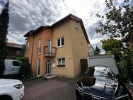 Sehr gut geschnittenes Zweifamilienhaus (Doppelhaus) gut geeignet als Mehrgenerationenhaus, mit großem Garten in Weinheim zu verkaufen - Weinheim