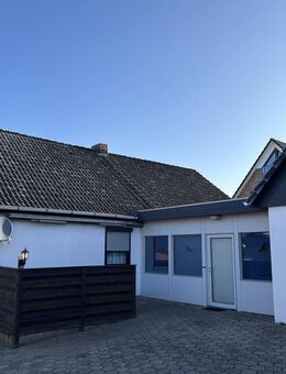 Renovierungsbedürftiges Siedlungshaus mit Erweiterungspotenzial und Carport in Toppenstedt - Toppenstedt