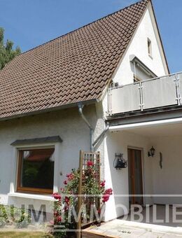 Ein,- oder Zweifamilienhaus..inkl. 3 Garagen !! - Bünde