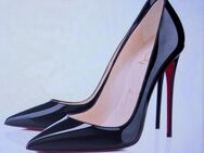 High Heels Louboutin Trägerin Stilettos Korsett - Frankfurt (Main)