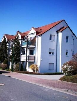 Helle freundliche Familienwohnung 4 Räume mit 2 Balkonen und Stellplatz - Ohorn