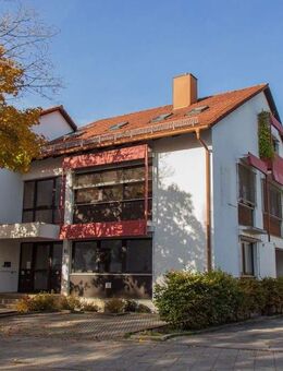 ***Heike Borchers Immobilien***Freundlich renovierte Wohnung***Die Schlüssel liegen schon bereit*** - Unterhaching