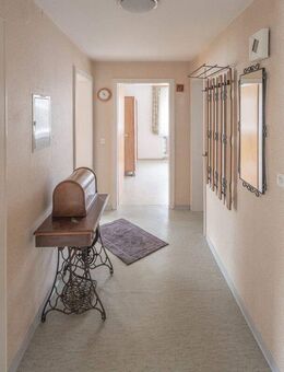 Bereit für eine sonnige Landpartie? Sonniges Einfamilienhaus im beliebten Obereschach. - Villingen-Schwenningen