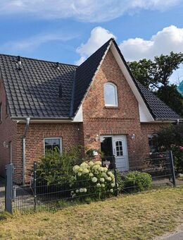Ihr neues IMMOBILIEN QUARTIER:Traumhaftes & neuwertiges EFH in Feldrandlage von Husum - Husum (Niedersachsen)