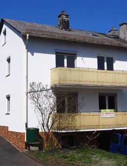 Zwei Zimmer EG-Wohnung, zentrale Ortslage in Nordhalben. Teilmöbliert, bezugsfrei. LKR Kronach. - Nordhalben