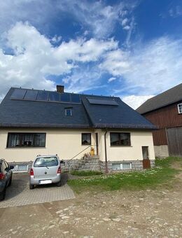 EfH mit großem leerstehenden Bauernhaus und Scheune und ca. 6.000 qm Grundstück - Klingenberg