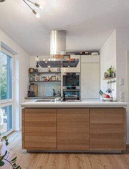 Moderne Maisonettewohnung mit Kfz-Stellplatz, 4 Zimmern und 2 Balkonen - ruhige Lage in Hamburg-Eißendorf - Hamburg