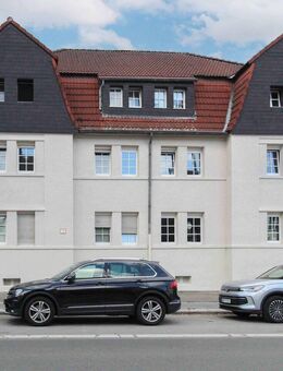 Großzügiges Mehrfamilienhaus und bezugsfreie Doppelhaushälfte in Gelsenkirchen Hassel - Gelsenkirchen